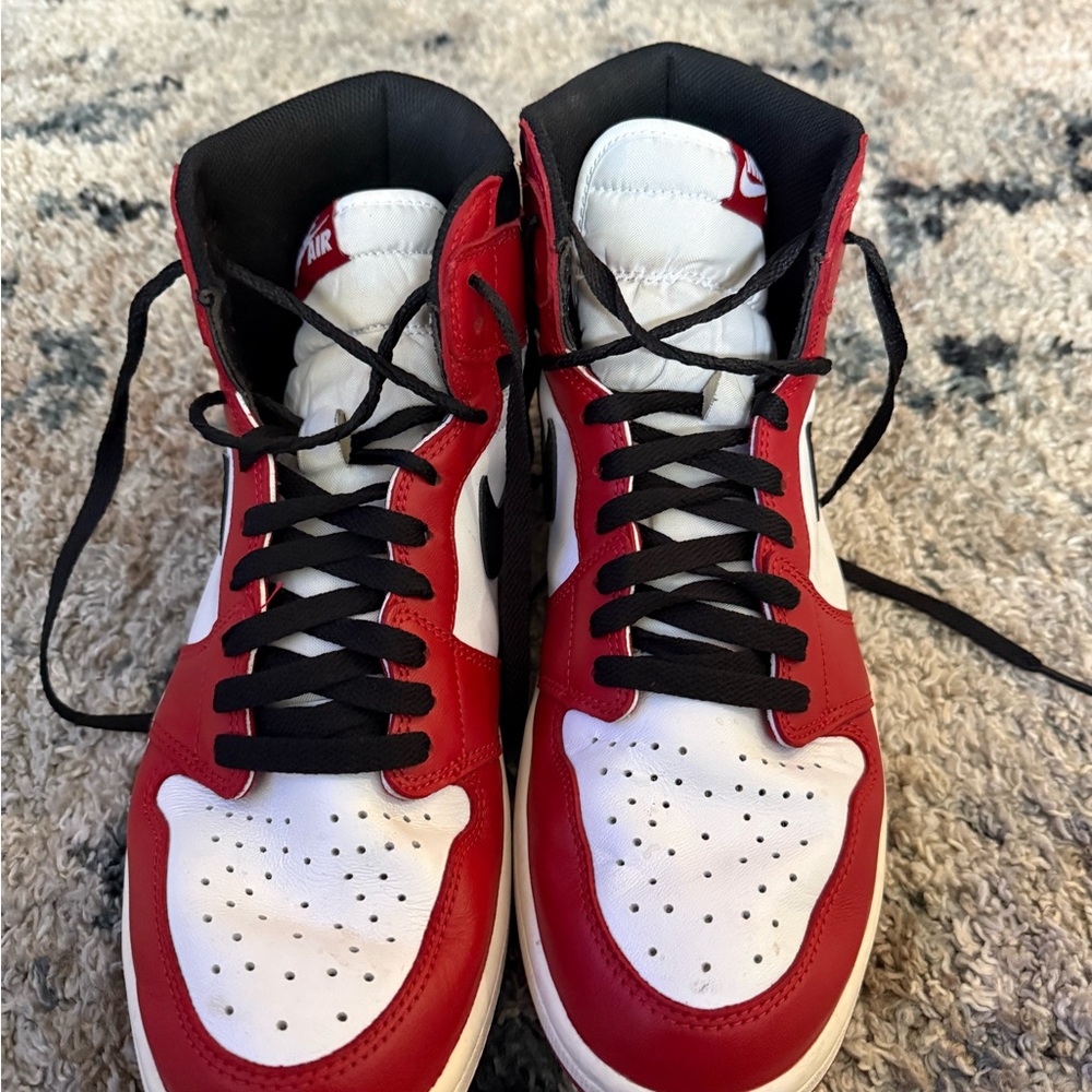 🔥 Nike Air Jordan 1 High – Size 12 – Classic Chicago Colorway 🔥